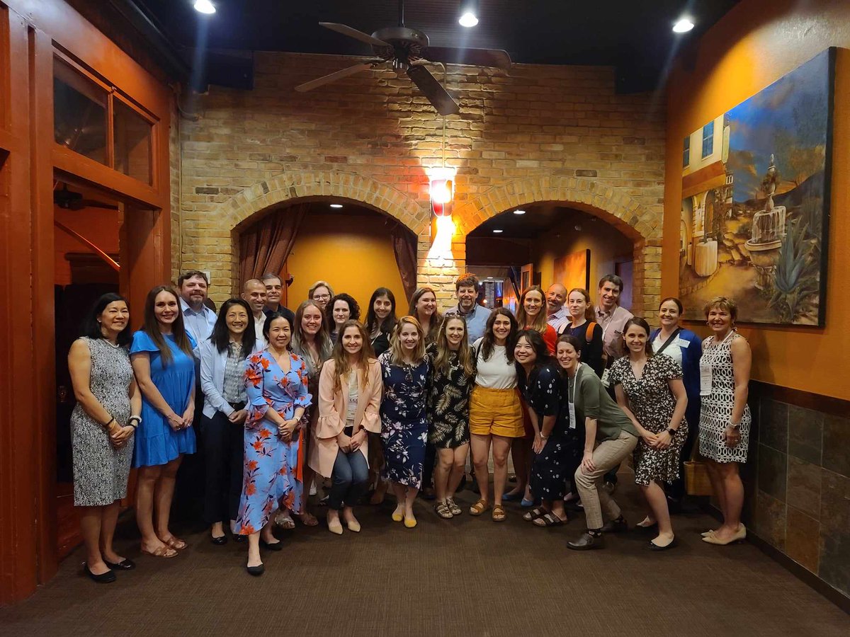 The AGEM family at the AGEM Networking Dinner. What a wonderful night of connecting with new and old friends!

#geriatrics #geriEM #geriatricemergencymedicine #SAEM23 
@SAEMonline