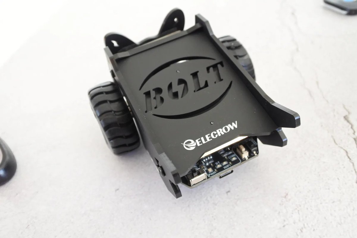 Elecrow1's tweet photo. 🚩Why stick to boring textbooks when you can spark your kid's love for #STEM and #programming with the Elecrow #CrowBotBolt robot car?
🚀Let kids explore their creativity and learn in a fun and exciting way.😎
📌https://t.co/ZvyQ9PIig0 https://t.co/QN4yO9NYbt