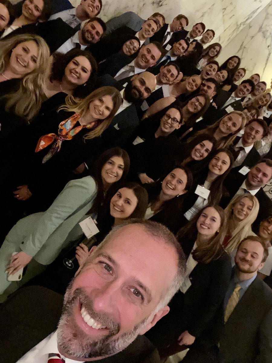 DeanMikeSimons's tweet photo. Congrats to the wonderful @StJohnsLaw students we celebrated tonight, along with honorees Samantha Alessi ‘11 (@EDNYnews) and Ed Kehoe ‘90 (@kslaw) at the annual @StJohnsLawRev alumni reception https://t.co/vdjUxwK5oF