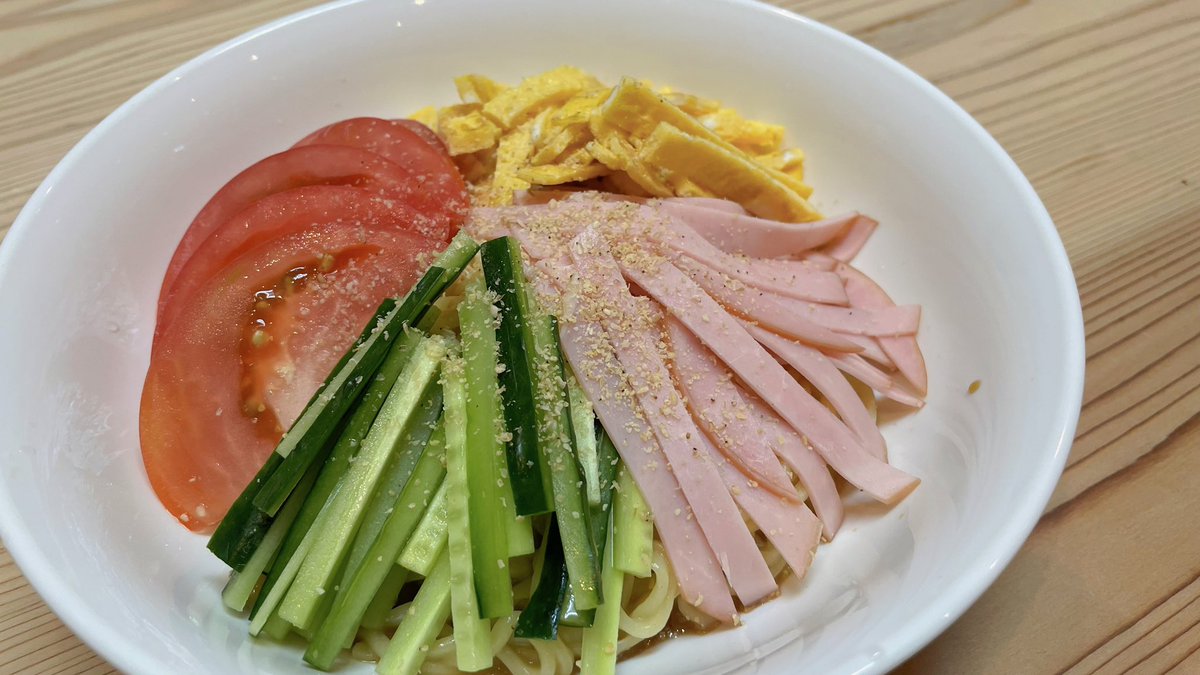 冷やし中華はじまった🤤💛