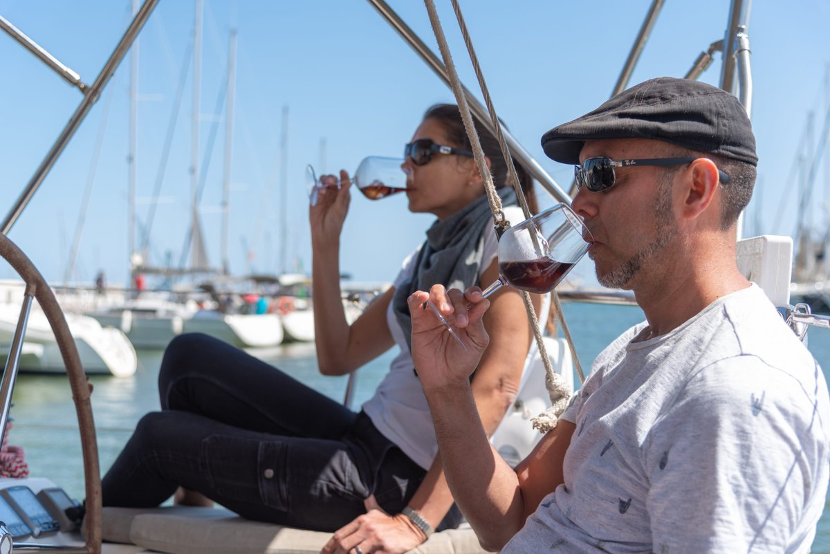 SomGastronomia's tweet image. 📅Reserva't els dies 9, 10 i 11 de juny. Arriba #TempsdeVi a Vilanova.
🍷⛵️ Tastos en veler 
🍷 Mostra de vins de les DO catalanes i estands gastronòmics.
🍷Tastos i maridatges en restaurants de la ciutat.
 ℹ tempsdevi.cat
@VilanovaTurisme