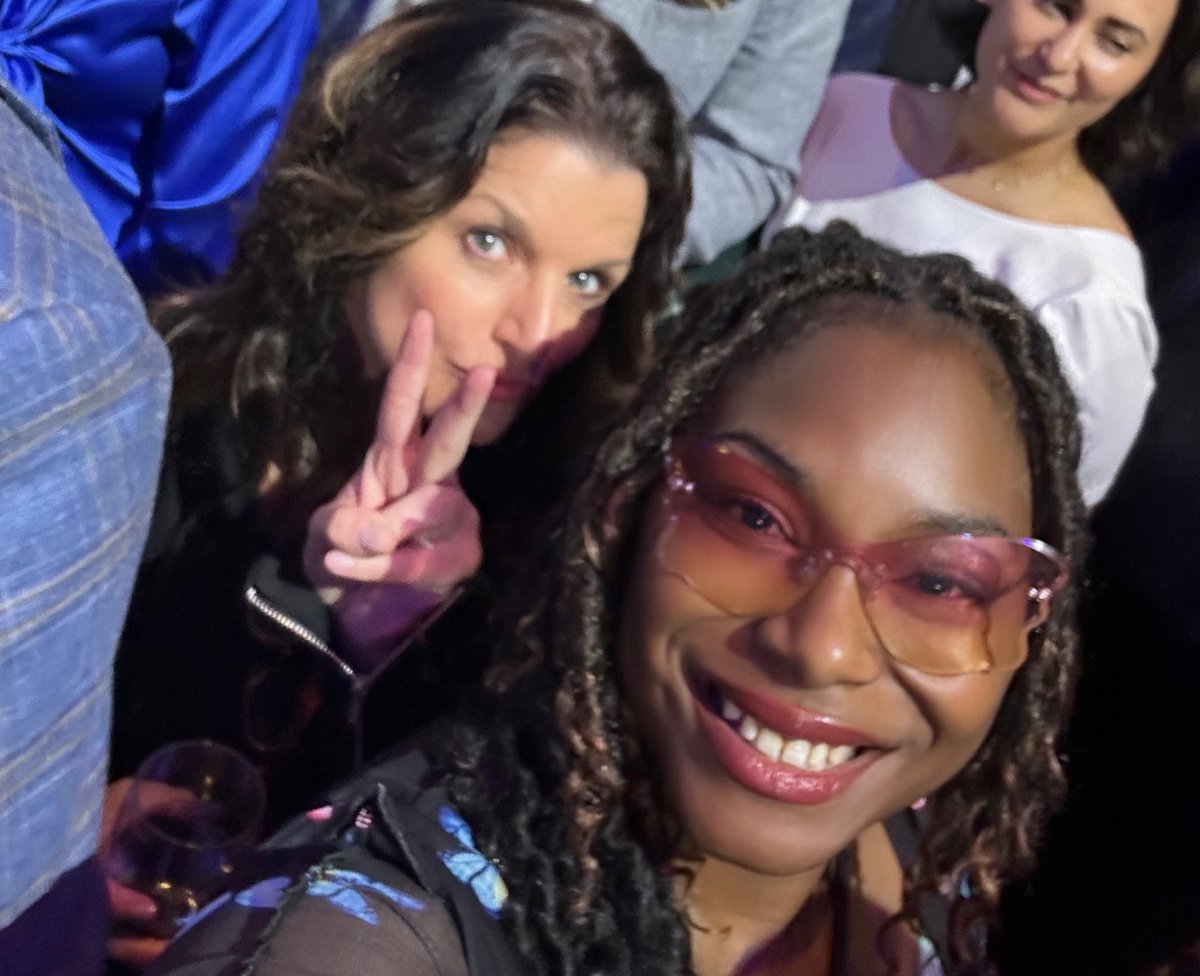 LMonaeN's tweet photo. But first, take a selfie . #ASMConverge @ASMGlobalLive 🦋 https://t.co/7ZvQHf25Vo