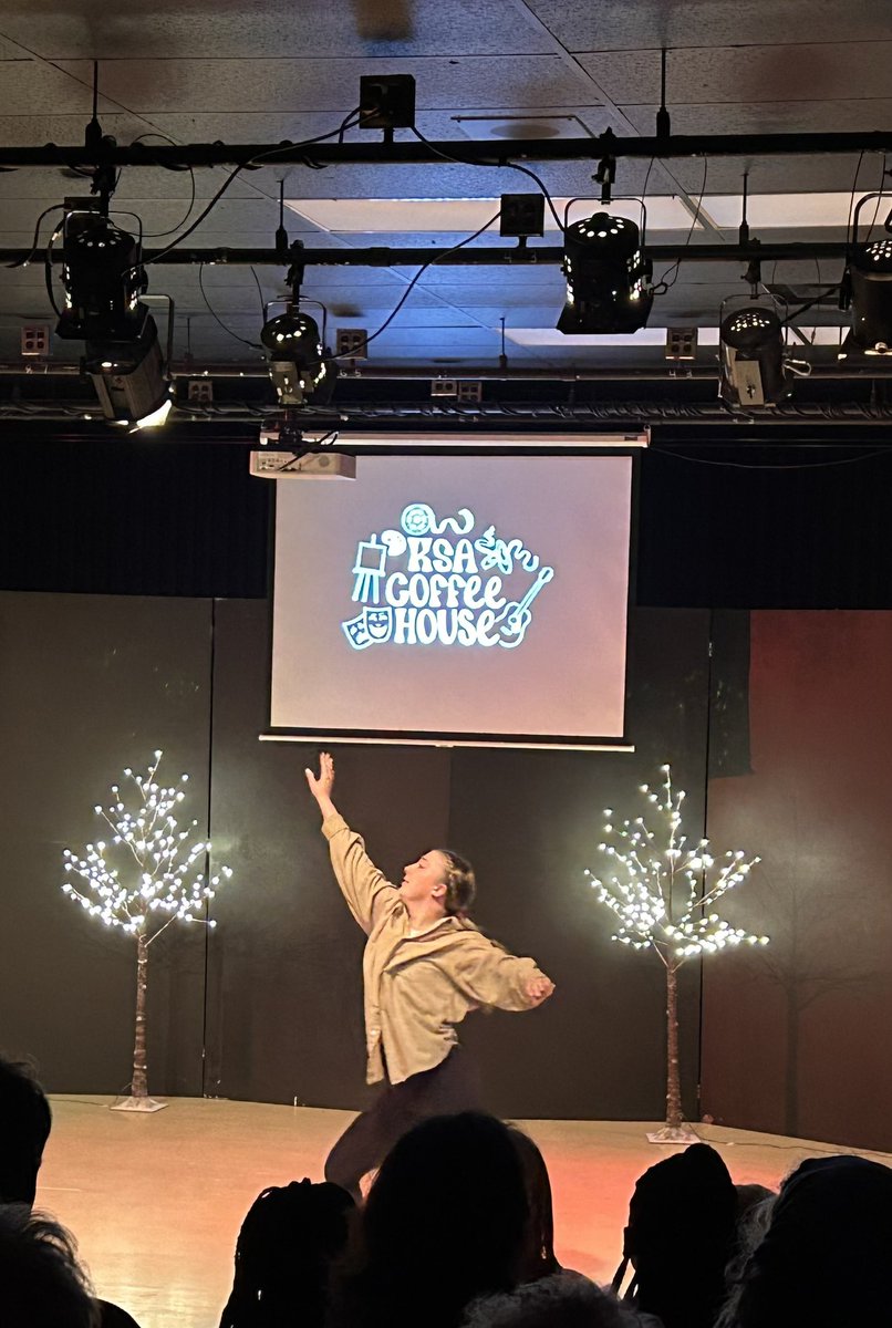 lattajayne1's tweet photo. KSA Coffee House was a huge success! We’re so proud of our students and the leadership they displayed tonight! Excellent performances by all of our students!
#Kamloops_SD73 #Kamloopsschoolofthearts
#artseducation https://t.co/DaflJPV3Fn