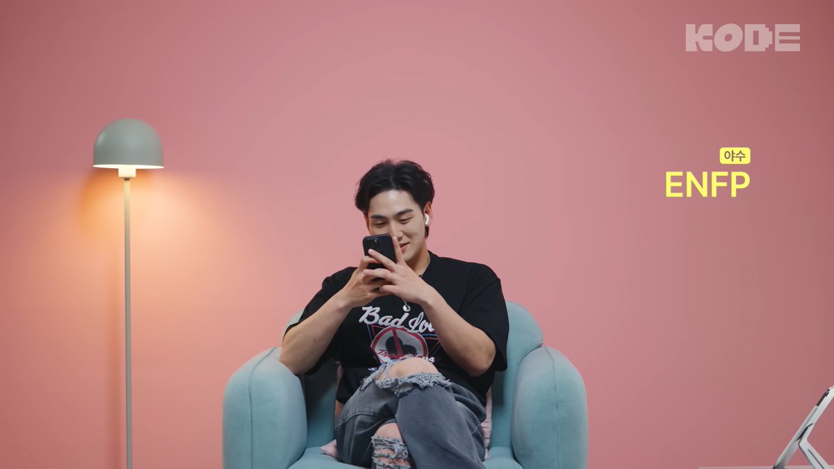 BCLabsKorea's tweet image. Q. MBTI 정반대 남녀가 만나면?
🙋🏻‍♀️ ISTJ━━  ▼  ━━ENFP 🙋🏻‍♂️  
youtu.be/JXXLMTadwaU?t=…

#블록챗 #BlockChat #백호 #신비
#BAEKHO #강동호 #비비지 #VIVIZ #SINB