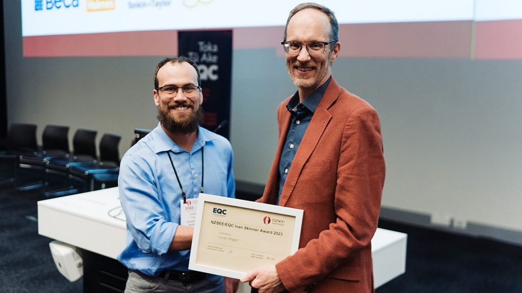 RT AucklandUni "Congratulations to <a href="/UoAEngineering/">Engineering and Design at University of Auckland</a> lecturer Dr Lucas Hogan who has won the prestigious Toka Tū Ake EQC/NZSEE Ivan Skinner award for his natural hazard research which has changed building practices in New Zealand. Read more at:
… "