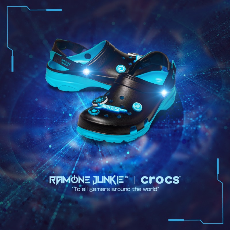 Crocs's tweet photo. 5.30(火) 発売予定​

“To all gamers around the world”​
「すべてのゲーマーのために」​

RAMUNE JUNKIE x Crocs​
コラボシューズ、来たる。​

#RAMUNEJUNKIExCrocs​
#Crocs #jibbitz ​
#ramunejunkie​
#クロックス #ジビッツ ​
#ラムネジャンキー