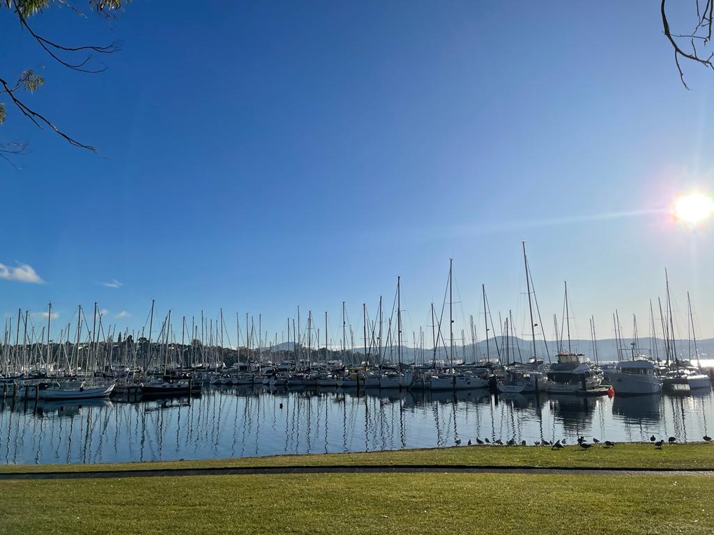 katalis_ia's tweet photo. Hari yang indah di Hobart, Tasmania, menyambut peserta Hari ke-3 ASEAN Business and Investment Summit. Katalis berbagi peluang menarik bagi bisnis 🇦🇺🇮🇩 yang bergerak di bidang pelatihan teknis dan pendidikan vokasi. Terus maju! https://t.co/sfanMPyla1