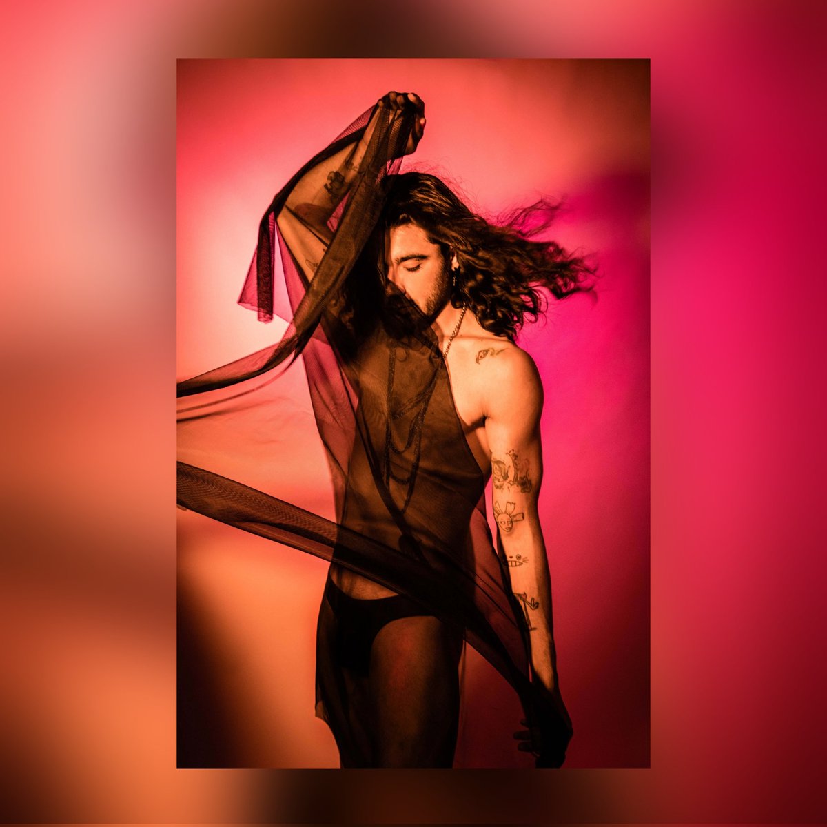 Rolari10's tweet photo. #gay https://t.co/TwsMdBW6k1