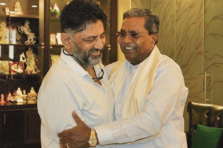 mantraxis's tweet photo. Friends and Competitors
a #RareCombination

We are rare and precious We have a bond that lasts We support each other’s dreams We celebrate each other’s wins
#DKShivakumar #Siddaramaiah https://t.co/SUxmuSKYLq