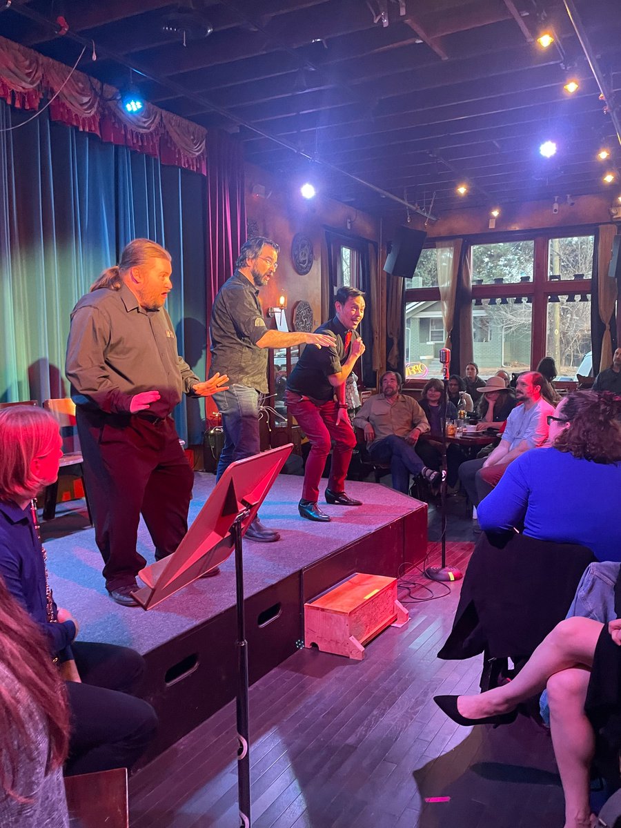 Come hang out for a drink and some tunes this Saturday, May 20, at Enigma Bazaar! "Literature Out Loud" is the theme, and we bet you'll recognize a bunch of these great stories set to song 😍📚.
Tickets are $8 in advance or $10 at the door: eventbrite.com/e/opera-on-tap…