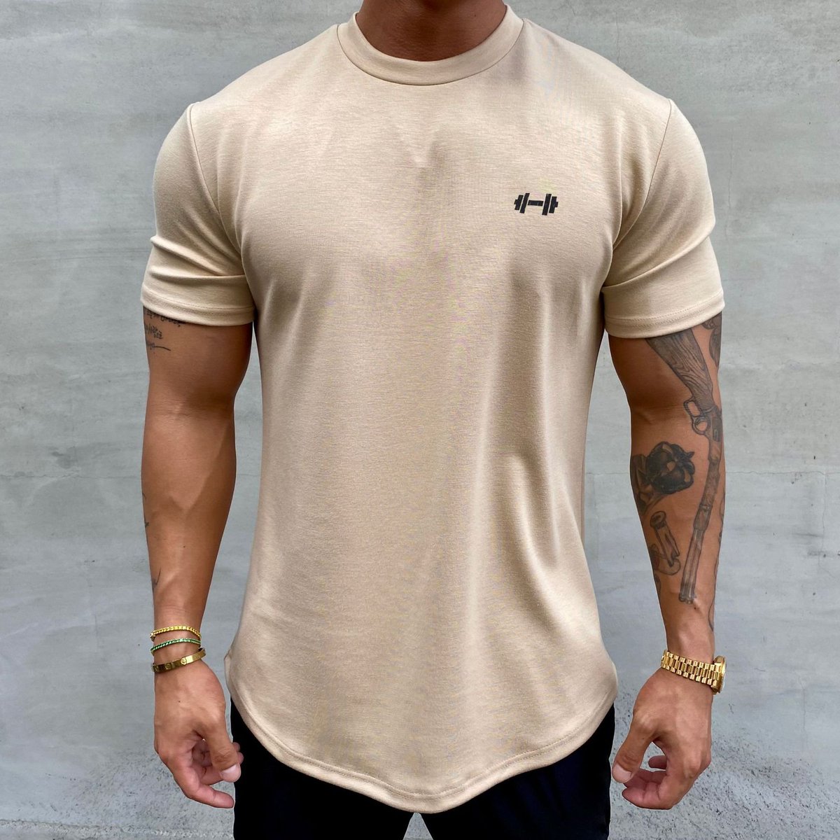 Introducing our Pure Cotton Stretchy Sports T-shirt, designed for those who seek comfort and flexibility during workouts.
Shop now: tropicaltrends.co/E7654
