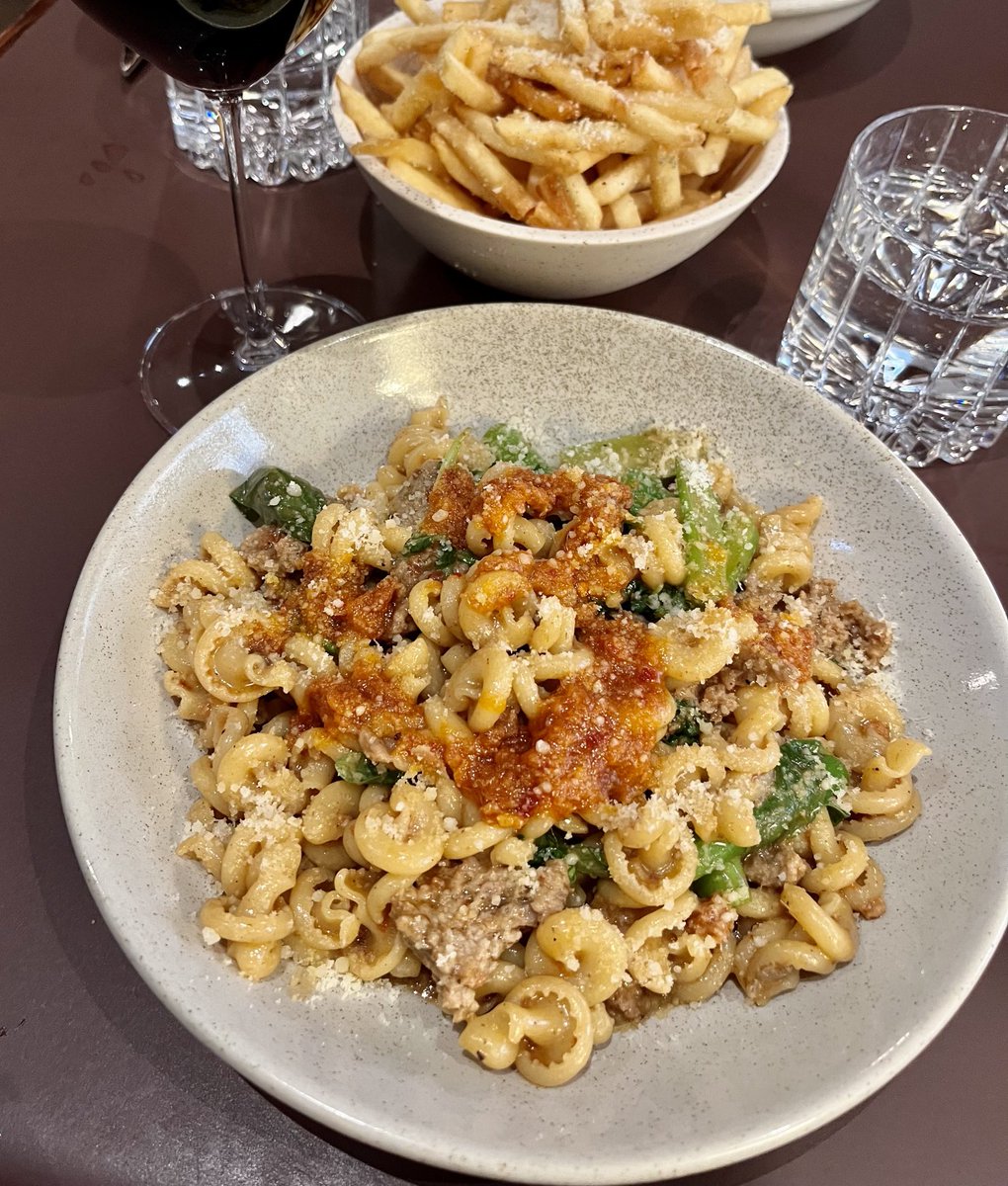 AlexSundich's tweet photo. Post-conference lunch at Fugazzi Bar in Adelaide with client @pacc188. Good pasta! #Adelaide #APPEAconf #Equities https://t.co/ypBcEIRILC
