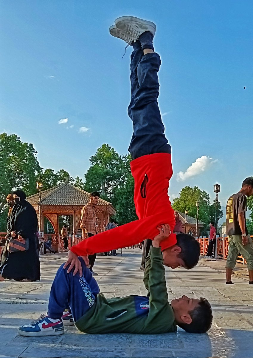 Teamleeniv's tweet photo. "Passion is energy. Feel the power that comes from focusing on what excites you."
Follow me on Instagram 👇
https://t.co/3R6QzcmLmB
#passion2023 #fitnessprogress #FitnessModel #FitnessMotivation #IndianArmy #TrendingNow #TrendingNews #teamleeniv #PowerPlatform #SportsBiz https://t.co/njiwJ4xZDE