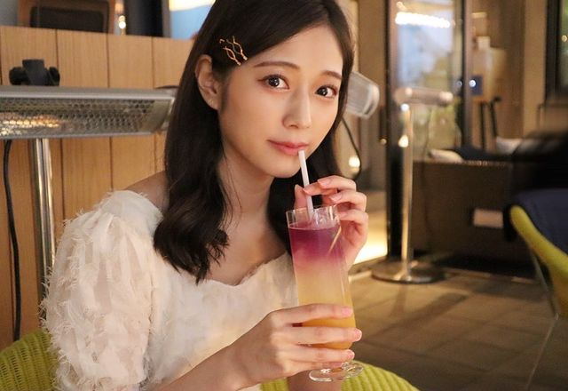 午後はジュースを一杯、初恋より甘い笑