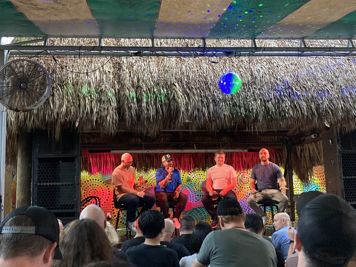 What Bitcoin Did Live event in Miami was next level!
Thanks for having us y’all!
@PeterMcCormack 
@_DannyKnowles 
@thetrocro 
@harry_sudock 
@LynAldenContact 
@JeffSnider_AIP