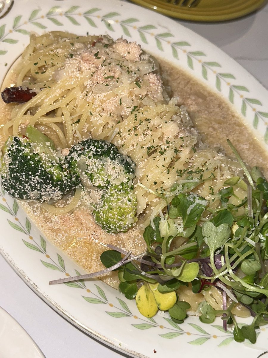 안녕하세요...
여기 마딛어요...
부산 가시면 함 들러보세요... 🍳🥗🍝
(근데 매장 음악 선곡이 되게 웃김)

🌊📍광안리 비비드13