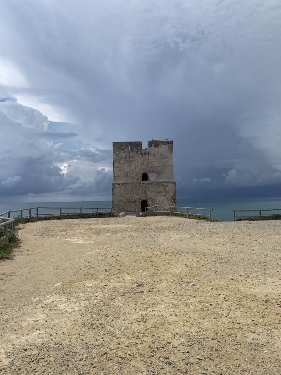 SharonWhiteOBE's tweet photo. Overcast yet 20*! Walked an hour to find perfect outdoor office spot to make a call or two. Headphones on but wish you could share in therapeutic wave-crashing; majestic! 🇪🇸🕶️#SelfCare #Mobileworking @WeSchoolNurses #MentalHealthAwarenessWeek https://t.co/aZGR1EVAB1
