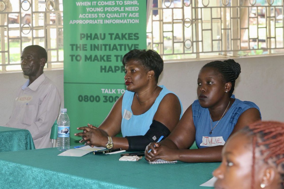 phauganda's tweet photo. Pictorial:
Value Clarification and Additional Training on #SRHR for the selected Health workers in Luwero under the POWER Project supported by @commonwealthorg
#Power_project
#PHAUCARES
#HealthWorkers
#VCAT https://t.co/ZwWVhbTqdC
