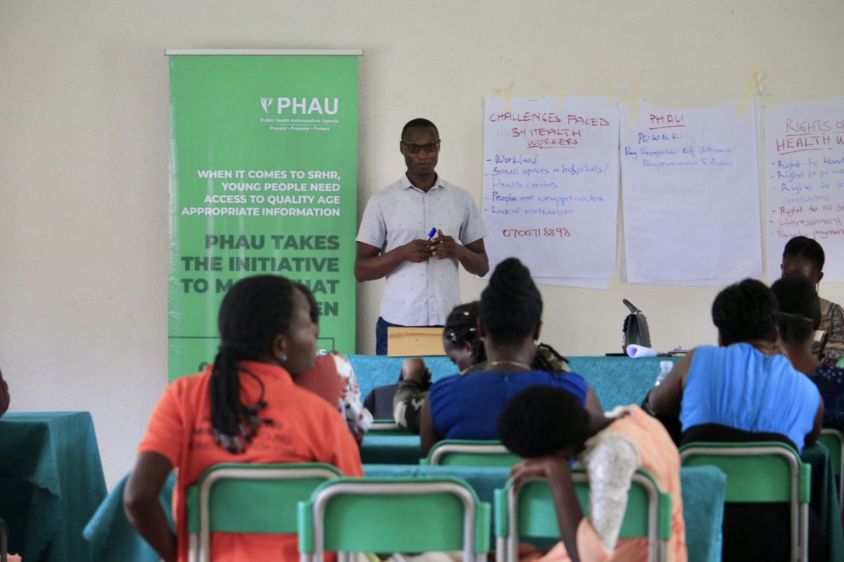 phauganda's tweet photo. Pictorial:
Value Clarification and Additional Training on #SRHR for the selected Health workers in Luwero under the POWER Project supported by @commonwealthorg
#Power_project
#PHAUCARES
#HealthWorkers
#VCAT https://t.co/ZwWVhbTqdC