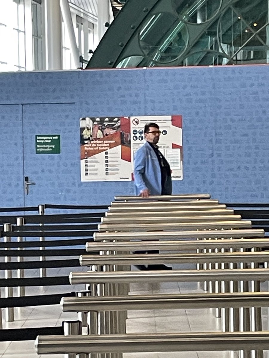 alison price becker tweet media