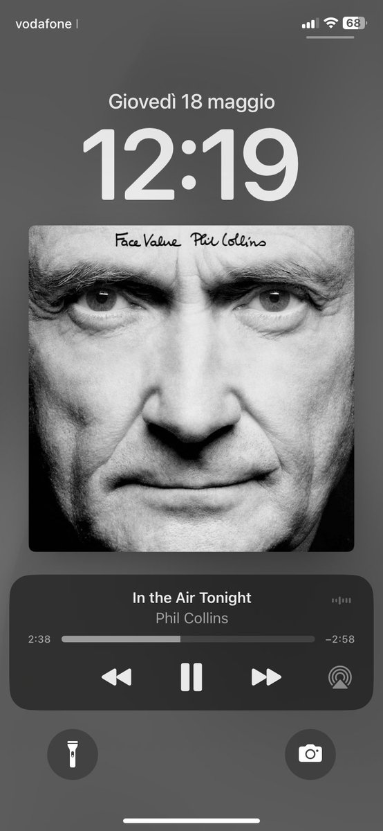 Artisti che rimarranno sempre nel mio ♥️

#philcollins