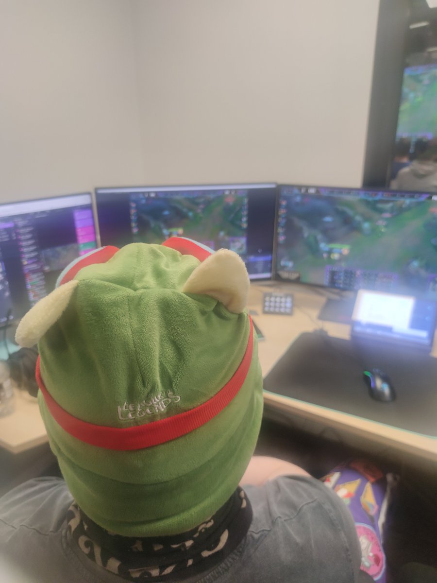 Akateeminen Legendojen Liiga tweet media