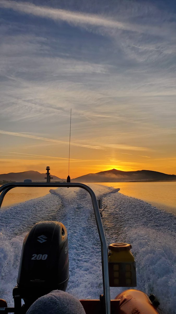 uccsubaqua's tweet photo. An incredible weekend in Valentia at the South West Dive Rally. The highlight had to be the (almost) dawn dive on #SkelligMichael. So much to see out there and enjoy. Thanks to all involved.
@UCC @UCCSport @divingireland #divinglife #sunrise #UnderwaterDiving https://t.co/9hyyjefoxN
