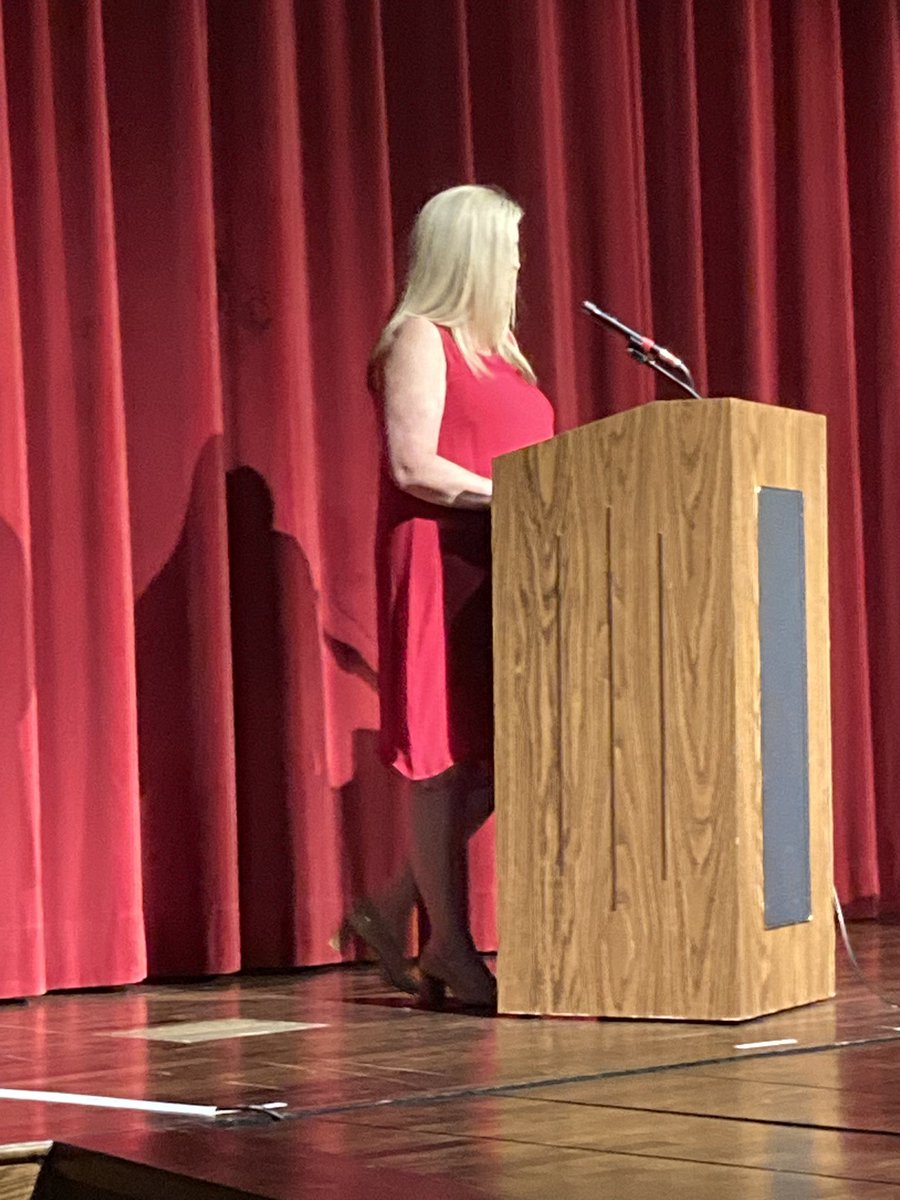schillanator's tweet photo. Congratulations seniors! It was fun to hear stories about this amazing group at the academic excellence banquet.  #gophergreat @CPHSGophers https://t.co/eItgTPGatP
