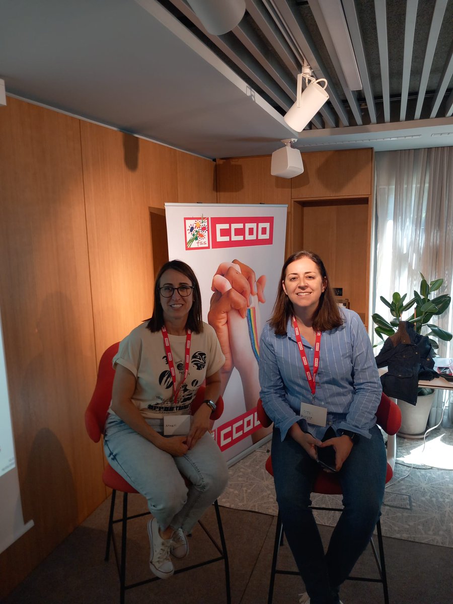 Sanitat_CCOOPV's tweet photo. 🏳️‍🌈Hui se celebra el #EncuentroLGTBIFSSCCOO a Madrid, organitzat per la @fssccoo 

🗣️Formació per al nostre actiu sindical centrada en l'anàlisi de la situació de les persones LGTBI+ en la sanitat des d'una perspectiva sindical i des de la salut i les cures https://t.co/a6rx4uDSvq