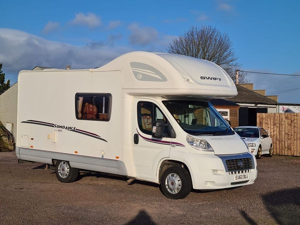 ajm_sales's tweet photo. 🔰 2010 FIAT Ducato Swift Sundance 590 RS
15,000 Miles

💰 £29,995

☑️ Overview:
New engine battery
Towbar
Awning
Electric Step
HPi Clear
Excellent Condition Inside and out
Excellent driving
Just had full serviced
7 months M.O.T
New Leisure battery
Fiv… https://t.co/BT6ulzS6Yg https://t.co/S2h5skulSm