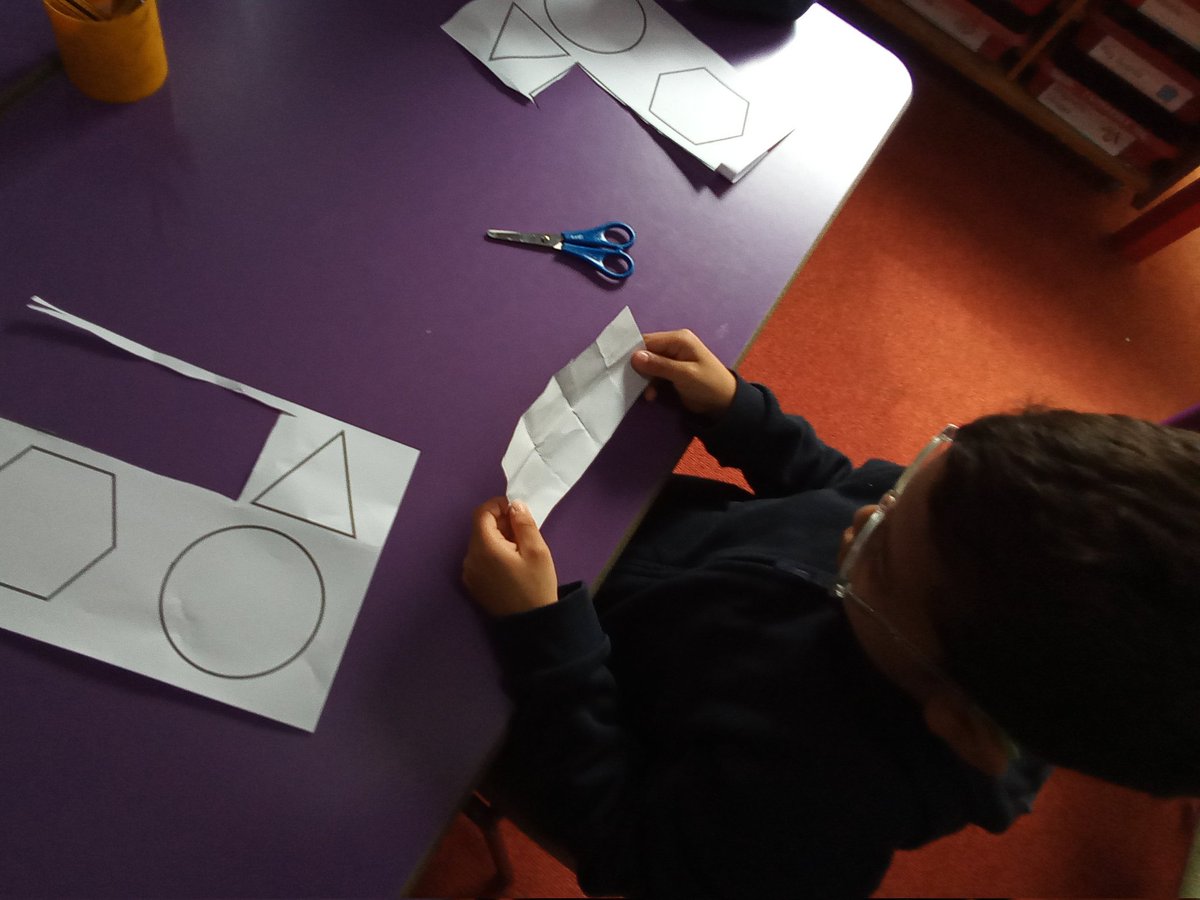 Laycock Primary & Provision for Deaf children tweet media