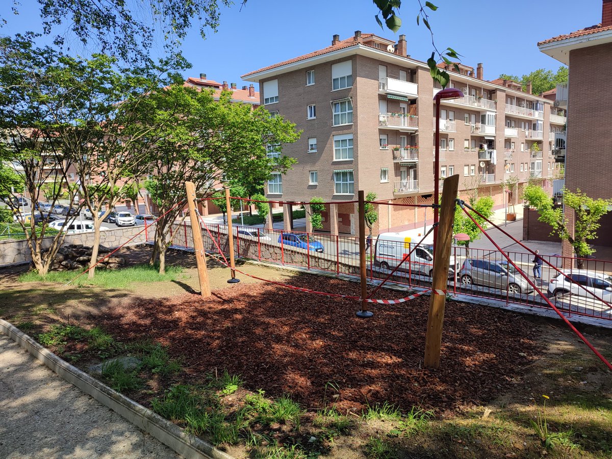 Soka Parkea zabalduko da
Irekiera umeekin batera ospatuko da jaialdi xume batean. Maskarak egiteko tailerra, ipuin kontaketa eta altxorraren bila antolatu ditu @gaztetuhernani.k, <a href="/DoberaElk/">Dobera</a>-rekin batera.
🗓️Larunbatean
🕚11:00etan
📍Urbieta-Latsunbeberri 
labur.eus/X8g43