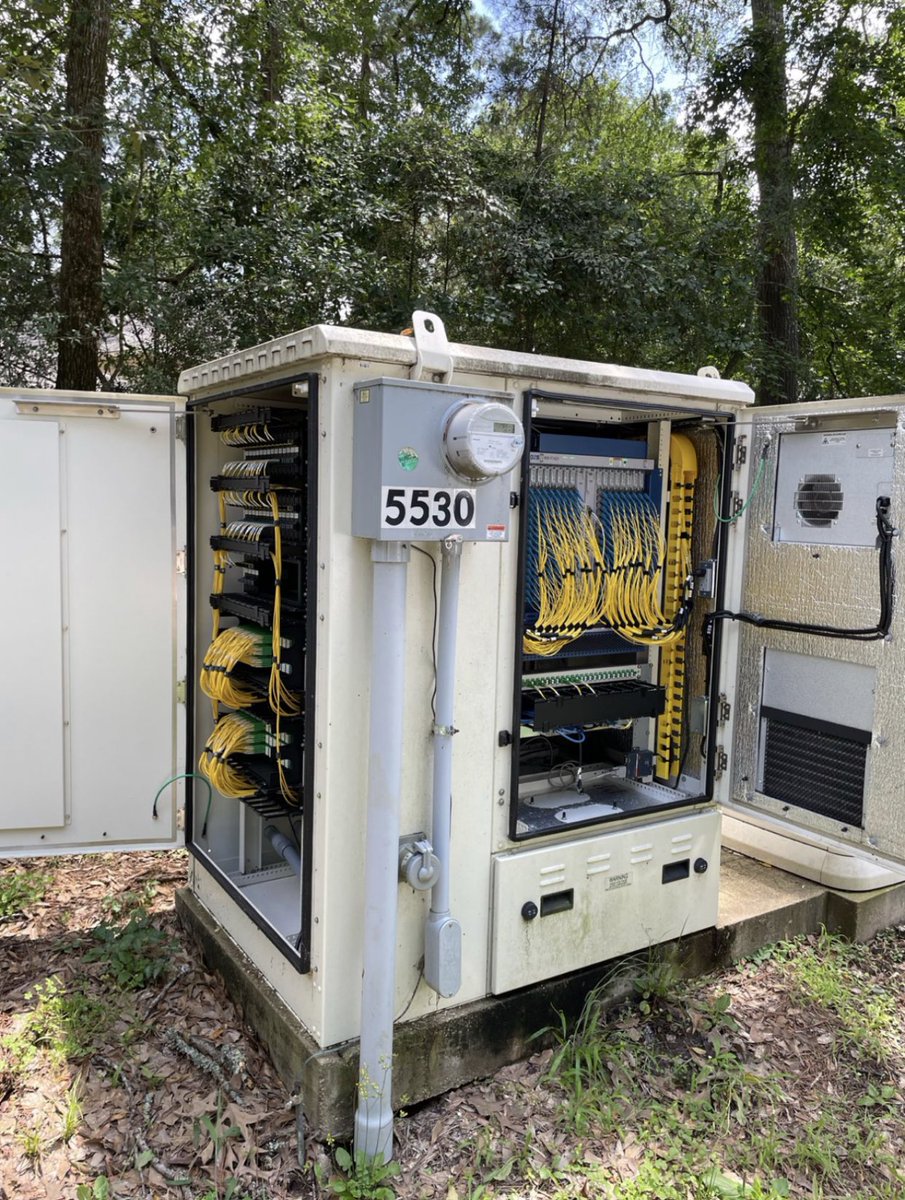 telefficient_'s tweet photo. Below is a DZS high capacity V16 OLT (Optical Line Termination) system fully loaded with GPON line cards assisting a regional CSP deliver hyper-fast broadband services to the unserved, underserved and competitive “jump ball” markets. 

Contact TELEFFICIENT to learn more! https://t.co/Gyp28zTrd2