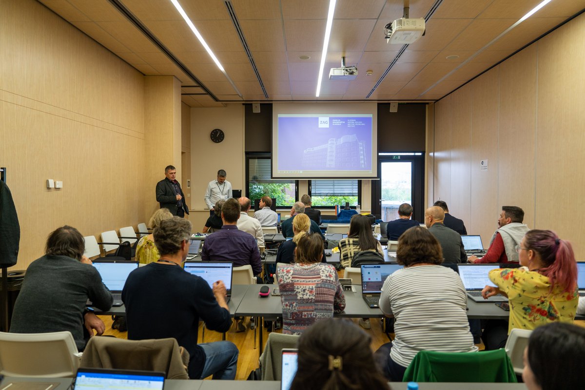 ZAG_Slovenia's tweet image. A set of meetings with our partners in the #ACES project, in which we discussed safety of nuclear powerplants, has come to an end. The programe also predicted the tour of #ZAG's labs, including the #firelab where our visitors met the
@FRISSBEproject team!
zag.si/en/meeting-of-…