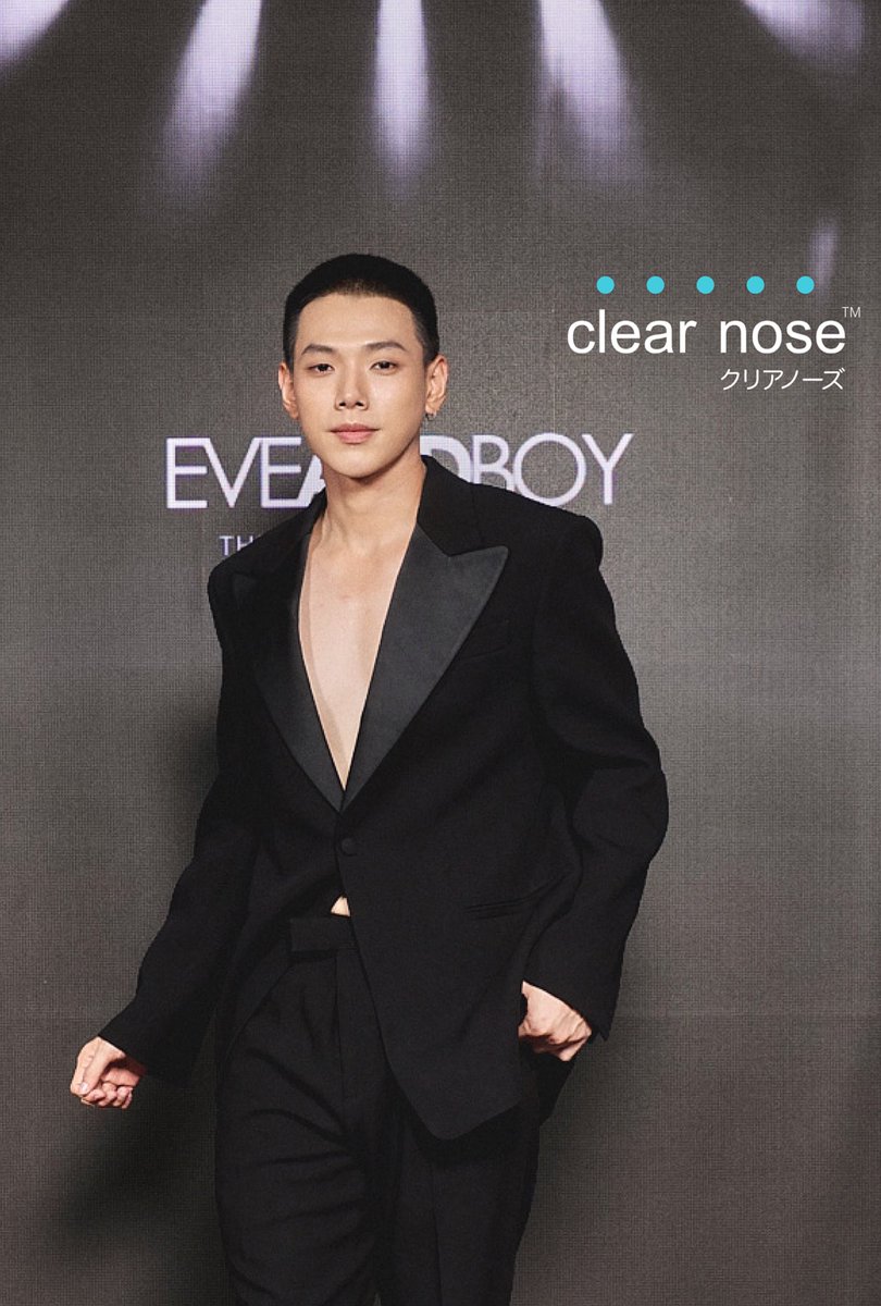 ลุคตัวพ่อขึ้นรับรางวัลกันแดดเคลียร์โนส จึ้งขนาดนี้ ต้านไหวหรออ 🦖💛 #oueiija #ต้าห์อู๋ #Daou #ClearnosexOueiija #clearnose <a href="/oueiija/">ไดโนเสาร์ย้าก🦖</a>