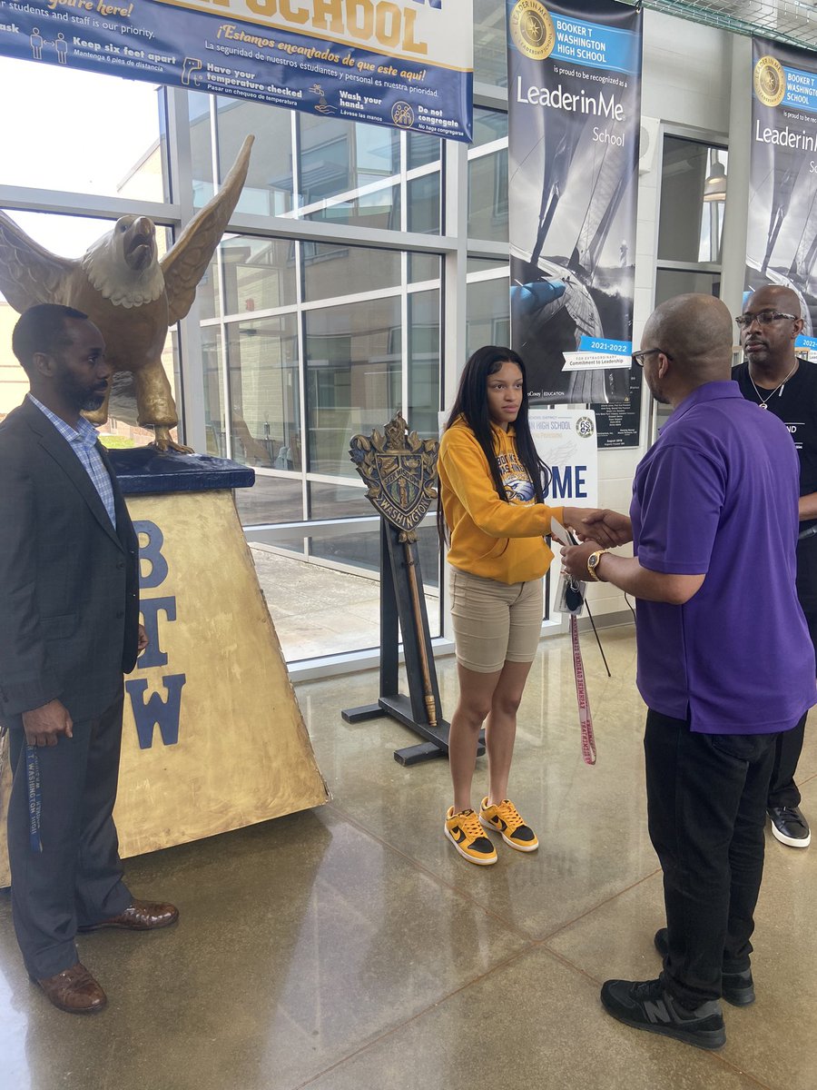 Marques Collins tweet media