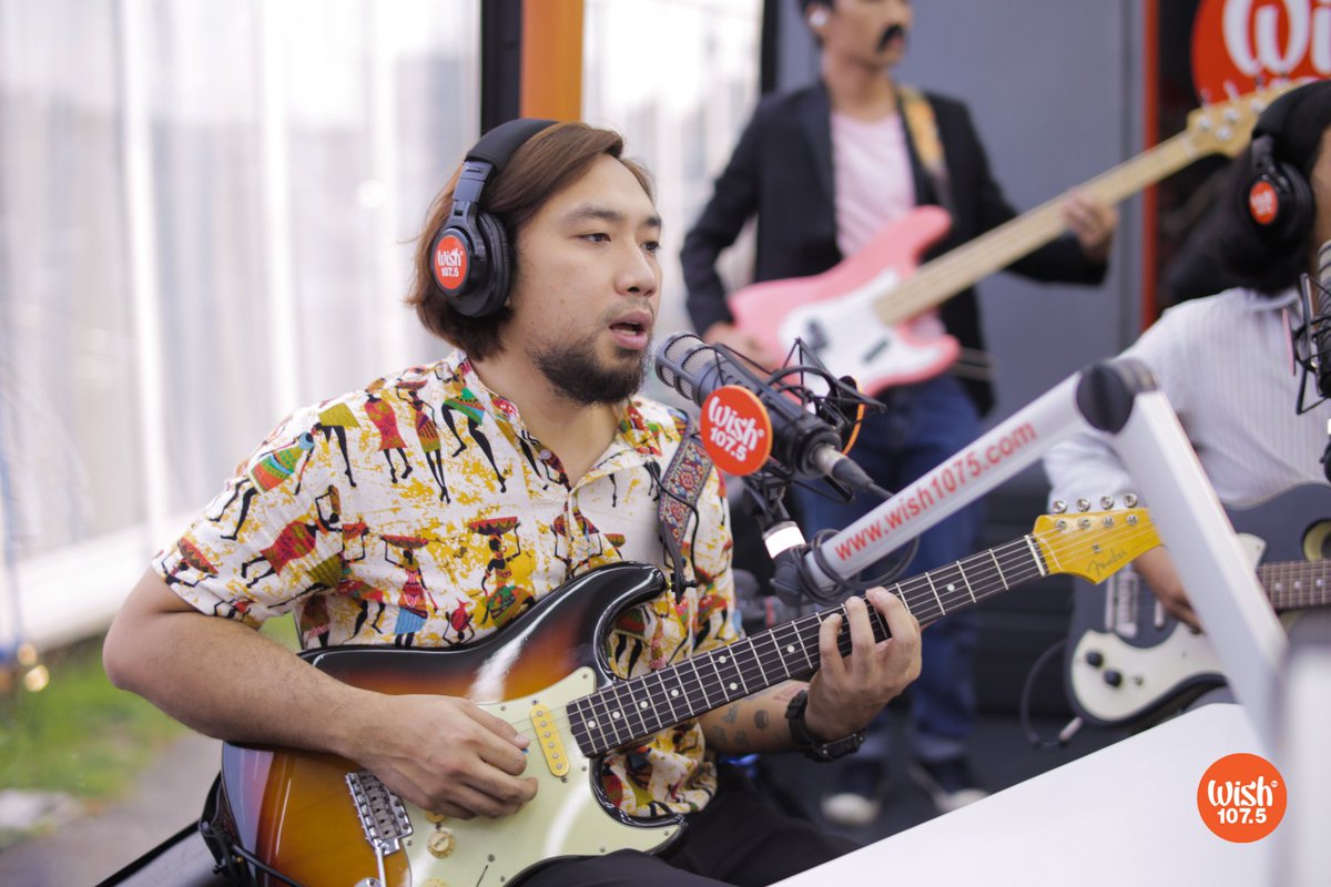 wish1075's tweet photo. On their Wish Bus comeback, Pinoy rock act The Early Ears rendered their latest song, "Bantay Sa Dilim." https://t.co/1KtOJbtPeh