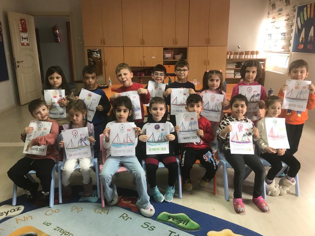 19 Mayıs Atatürk'ü Anma ve Gençlik Spor Bayramı haftasında minik öğrenciler olarak etkinliklerimizi yaptık.