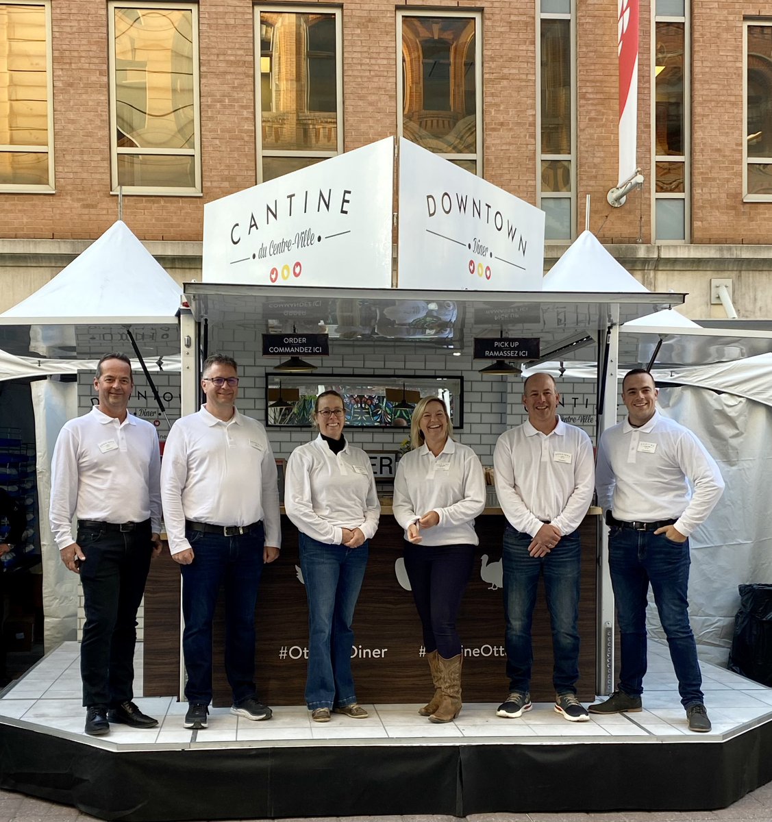 eggsoeufs's tweet photo. We're on Sparks St. right now (7 a.m. to 2 p.m.) for #OttawaDiner. Join us for a bite, meet Canada's dedicated poultry and egg farmers and learn about their year-round contributions to the Canadian economy. #CdnAg https://t.co/IT08ZxYWjx