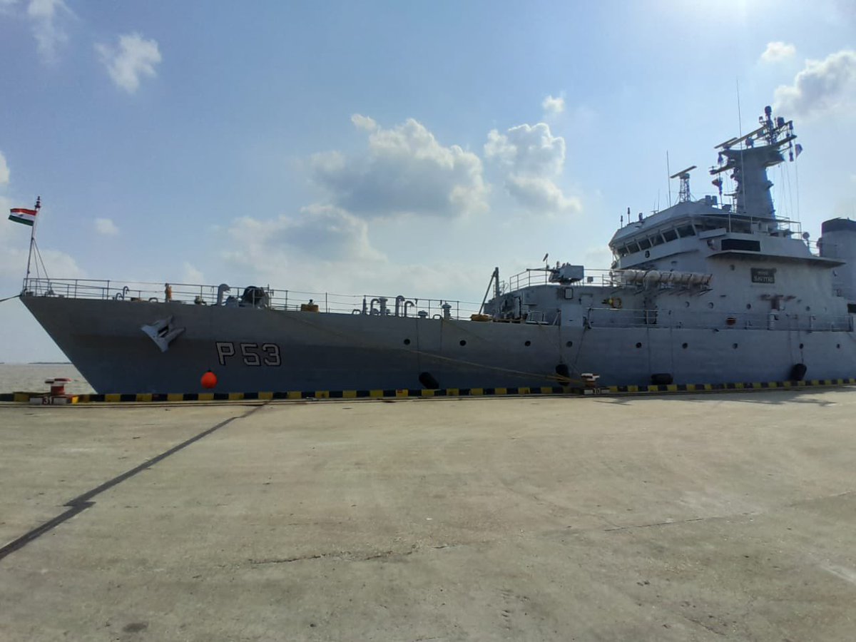 India extends a hand of friendship to the people of Myanmar affected by #CycloneMocha. 

#OperationKaruna underway. Three Indian Navy ships carrying relief material reached Yangon today. A fourth ship will be reaching tomorrow.

The ships are carrying emergency food items, tents,…