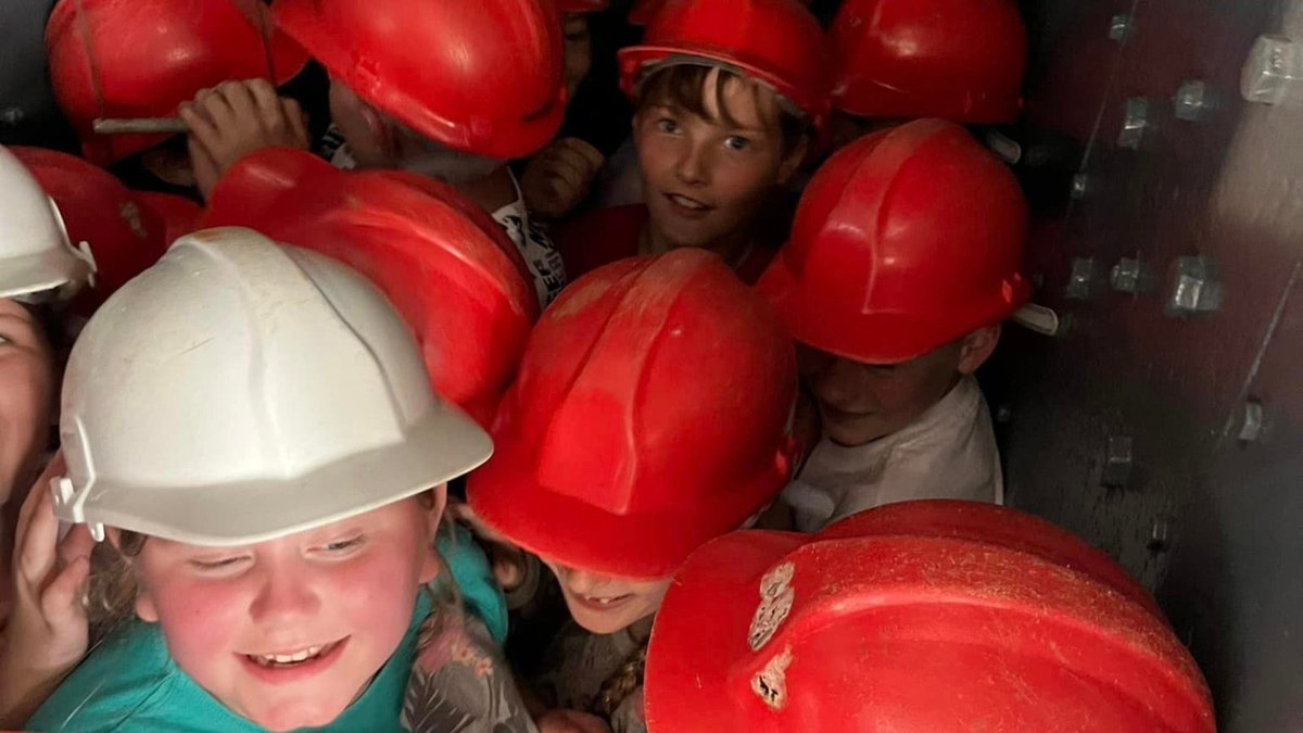 Aspire Outdoors (@outdoors_aspire) on Twitter photo Question of the day... How many children can you fit in a miner's lift? 🧐😂 #iAspire #Residentials <a href="/TreverbynAcad/">Treverbyn Academy & Nursery</a> <a href="/geevormuseum/">Geevor Tin Mine Museum</a> Question of the day... How many children can you fit in a miner's lift? 🧐😂 #iAspire #Residentials <a href="/TreverbynAcad/">Treverbyn Academy & Nursery</a> <a href="/geevormuseum/">Geevor Tin Mine Museum</a>