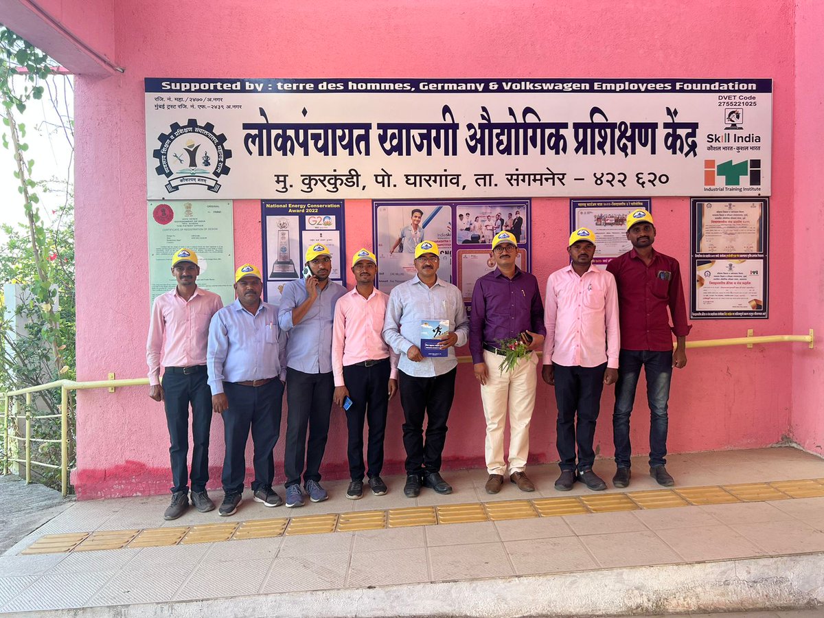 UnitedIndiaInsu's tweet photo. Under Azadi Ka Amrit Mahotsav, our Sangamner Divisional office under Pune RO has organised Insurance Awareness Programme #AzadiKaAmritMahotsav
@DFS_India https://t.co/uHY4dxUJv4