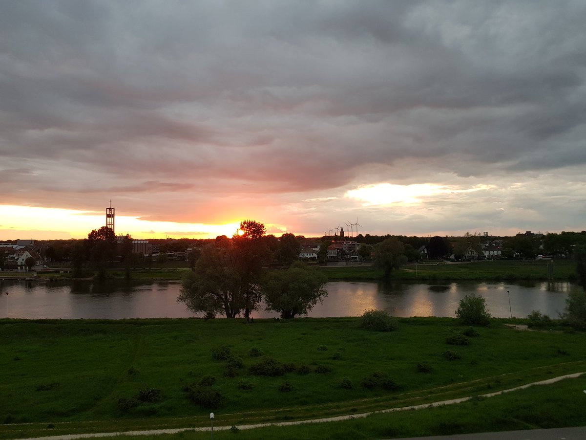 🌞 2023-05-16 🕘 21:10