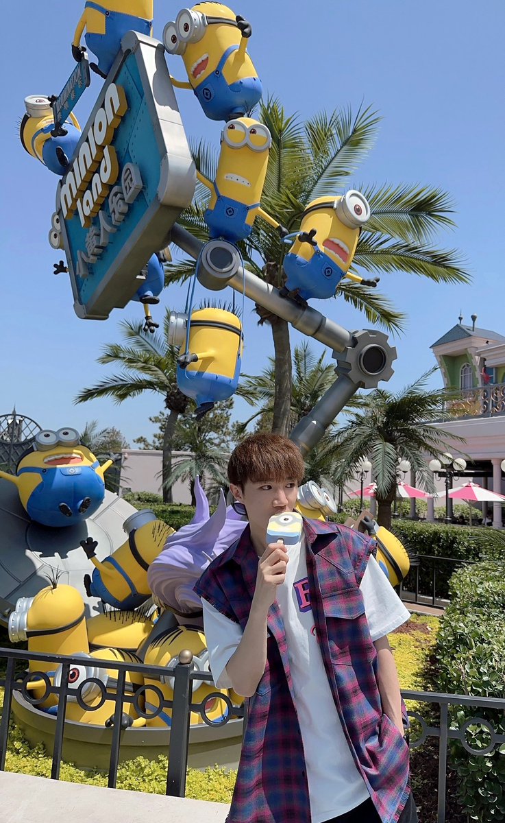 chenwei1069's tweet photo. 环球影城有偶遇吗？ https://t.co/tk38M7LiBh