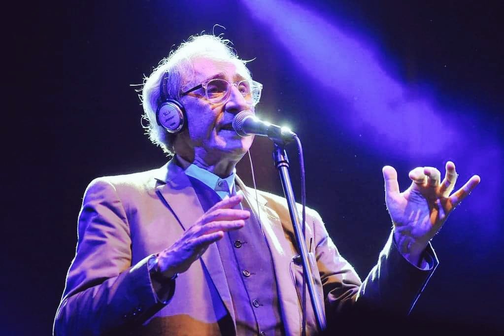 Esattamente due anni fa moriva il maestro #FrancoBattiato.

Manca🌹💔