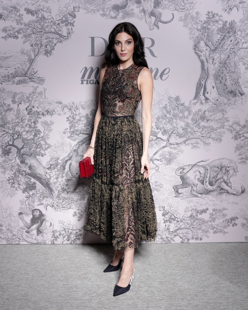 Attending the Dior x @MadameFigaro x @MoetChandon dinner at the @Festival_Cannes 2023, Nadia Tereszkiewicz and Razane Jammal mingled with movers and shakers of the movie world in elegant Dior looks by Maria Grazia Chiuri.
#StarsinDior #DiorCannes #Cannes2023