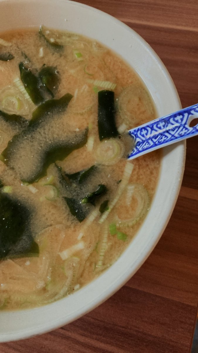 Nicht schön, aber Misosuppe zum Frühstück ist 💯