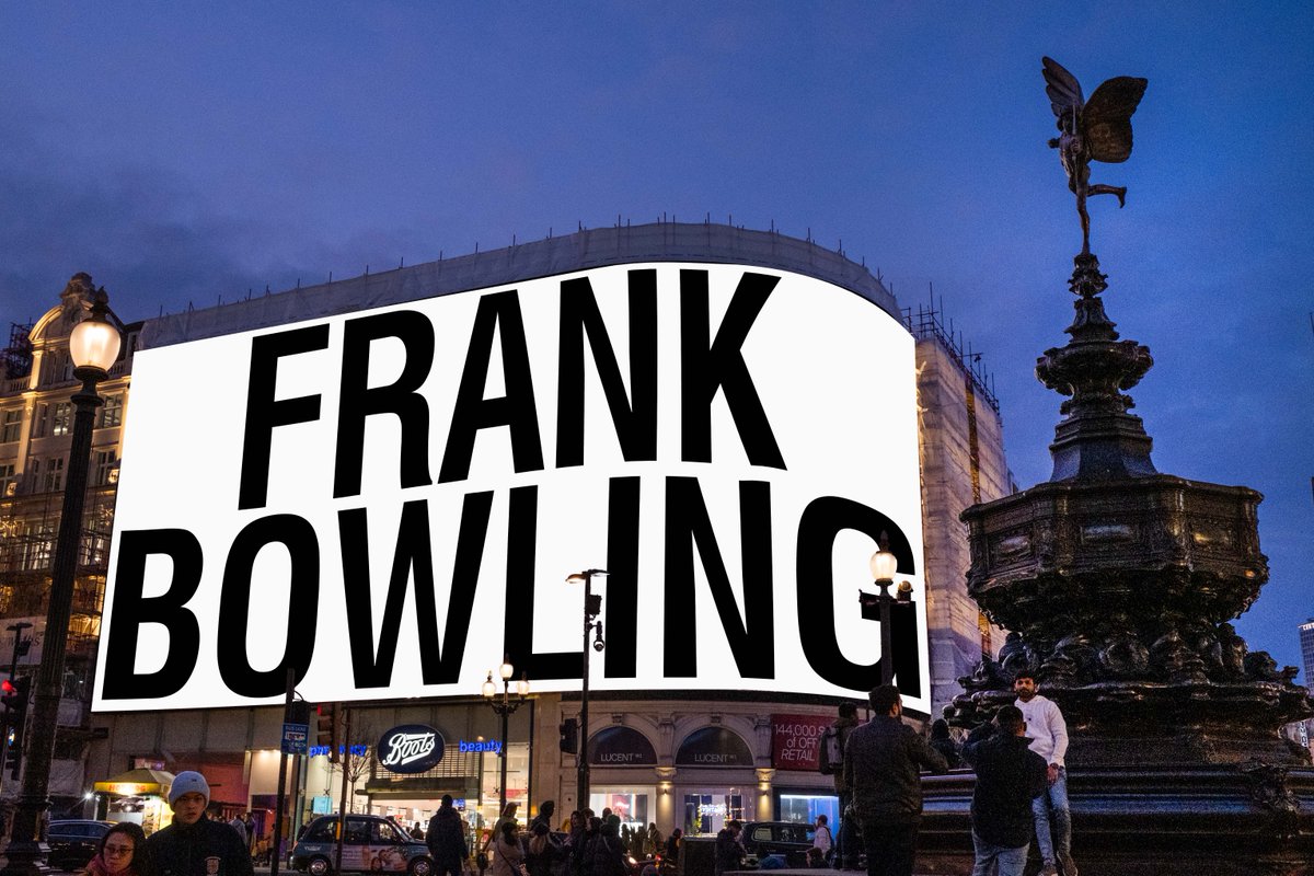 🎬 Every evening; Piccadilly Lights 20:23 “The moment I arrived in London, I knew I was home.” Frank Bowling Presented by our partners @circa__art #PiccadillyLights #Circa #CircaEconomy #Art #London #OOH #DOOH
