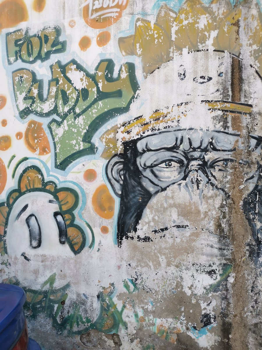 jpb_foto's tweet photo. Old #muralart #urbanart #bangkok #forbuddy https://t.co/UsJcvXRdEp