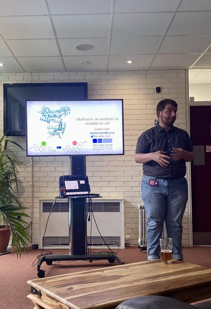 <a href="/jonathon_liston/">Jonathon Liston</a>              Me helping
giving a very good   🤝       with talk
Rec talk last night                    title